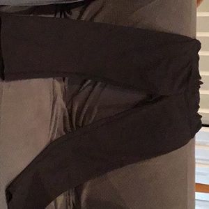 Lululemon Astro Pants black 7/8 size 6 mint
